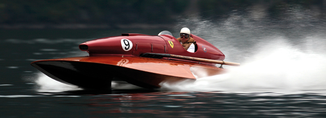 FerrariVsRacerBoat_30.jpg